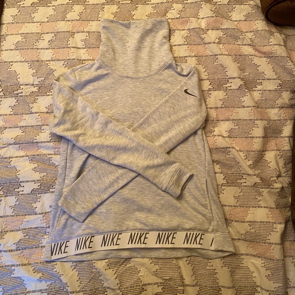 Nike Funnel Neck Sweatshirt